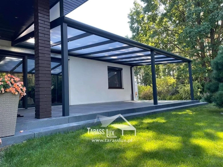 Solidne-zadaszenia-tarasow-Rzeszów.webp